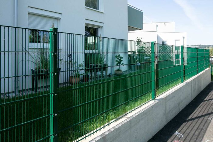 Dvostebrični žičnati ograja za zaščito pred plezanjem 6/5/6 mm - Izvedba: prekrita z antracitno barvo, Višina: 103 cm, Dolžina: 251 cm
