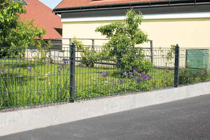 Okrasna ograja Rom – 251 cm dolžina