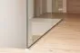 Steklena ograja čelna montaža - eloksiran aluminij -  Izvedba: za predhodno montažo, za debelino stekla: 20,76-21,52 mm, dolžina: 5 m