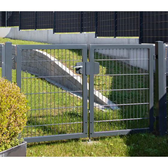 Rohrrahmenflügeltor 2-flügelig - Ausführung: anthrazit beschichtet, Höhe: 83 cm, Durchgangslichte: 200 cm
