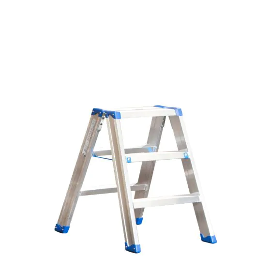 Aluminijasta A-lestev s stopnicami mod. SL - število prečk: 3, višina pribl. m: 0,74, širina m: 51, teža kg: 5,00