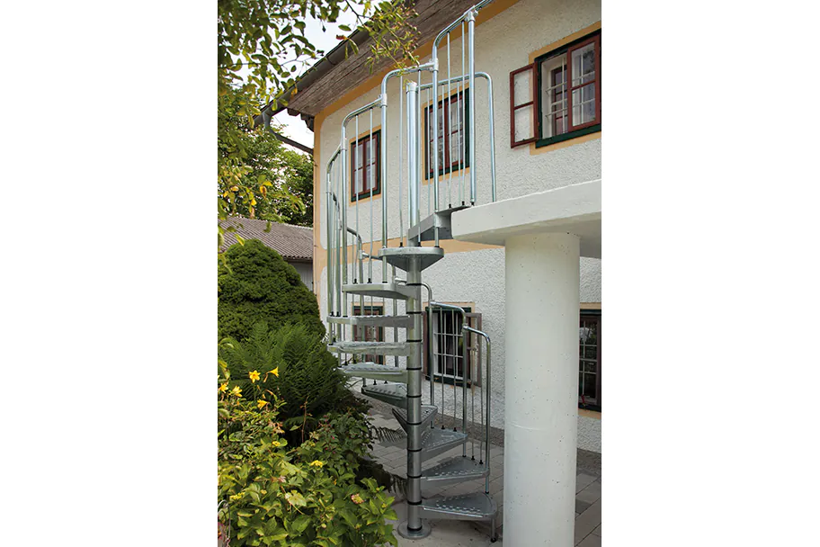 003-Bausatztreppe-Helena